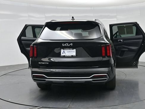 Used 2023 Kia Sorento S w/ Panoramic Sunroof Package FWD image 35