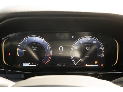 Used 2023 Jeep Wagoneer Series II AWD/4WD image 25