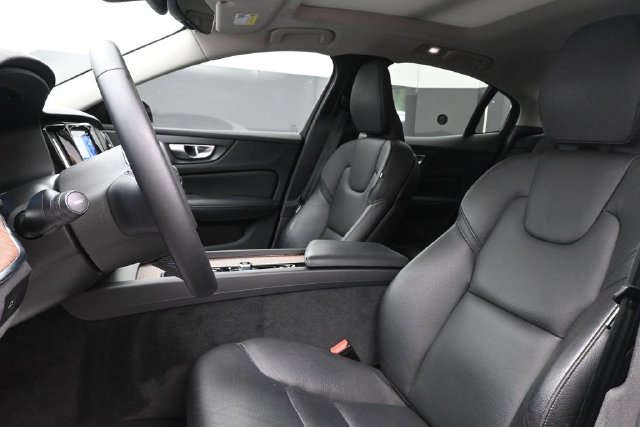 Used 2024 Volvo S60 B5 Plus AWD/4WD image 10