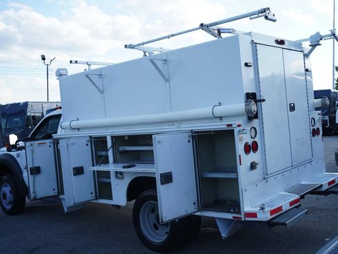 Used 2016 Ford F550 4x4 Regular Cab Super Duty image 15