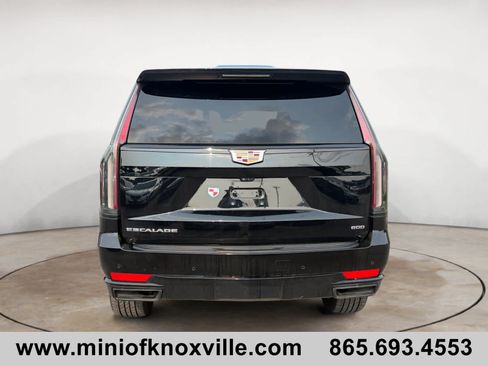 Used 2024 Cadillac Escalade Sport AWD/4WD image 4