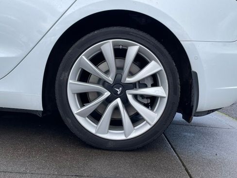 Used 2018 Tesla Model 3 Long Range image 8