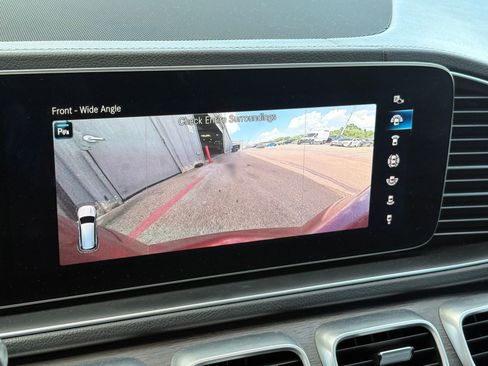 Used 2022 Mercedes-Benz GLS 450 4MATIC image 33