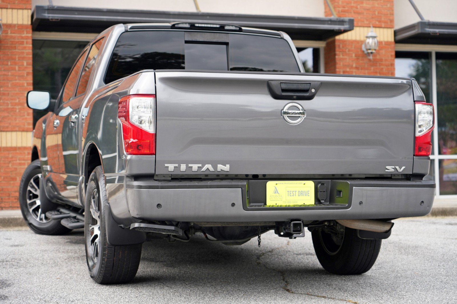 Used 2021 Nissan Titan SV w/ SV Convenience Package RWD image 5