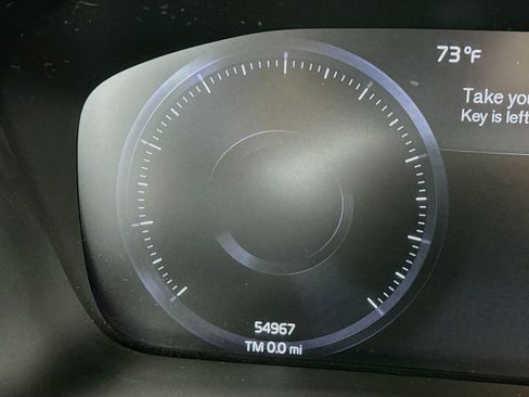 Used 2019 Volvo XC40 T5 Momentum AWD/4WD image 13