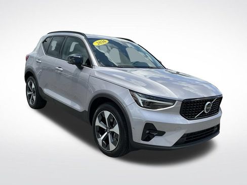 Used 2026 Volvo XC40 B5 Plus AWD/4WD image 14