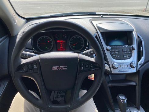 Used 2017 GMC Terrain SLE image 13