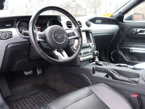 Used 2015 Ford Mustang Premium image 10