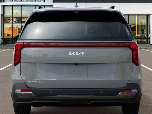 Used 2026 Kia Carnival SX w/ SX Dark Edition Package FWD image 15