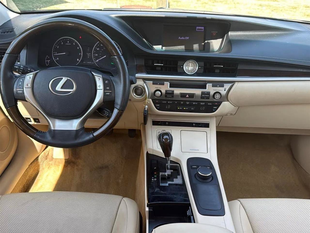 Used 2014 Lexus ES 350 w/ Premium Package FWD image 37