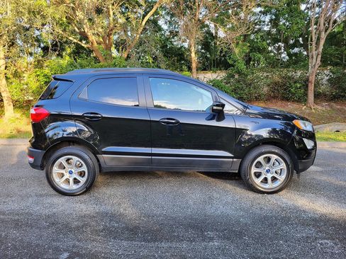 Used 2021 Ford EcoSport SE w/ SE Convenience Package image 8