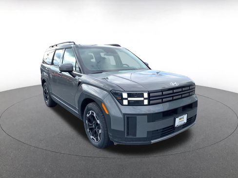 Used 2025 Hyundai Santa Fe SEL image 1