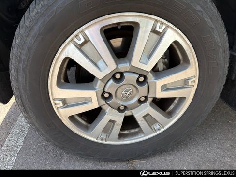 Used 2017 Toyota Tundra Platinum AWD/4WD image 7