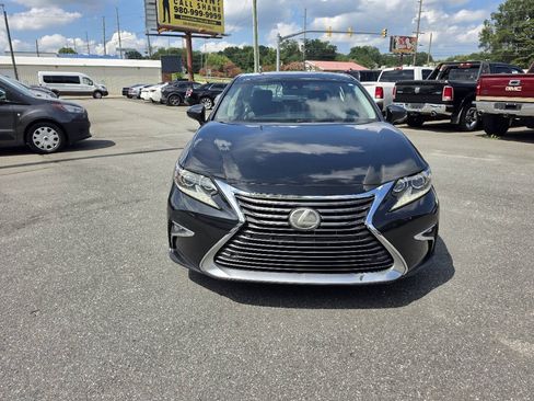 Used 2017 Lexus ES 350 w/ Luxury Package FWD image 6