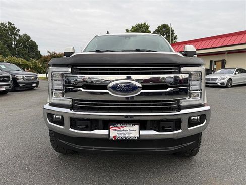Used 2019 Ford F250 Lariat w/ Lariat Ultimate Package image 2