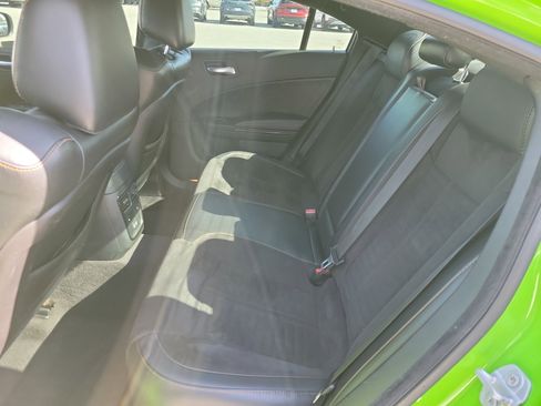 Used 2017 Dodge Charger R/T image 24