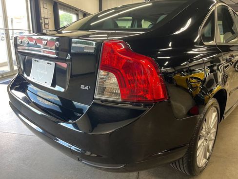 Used 2010 Volvo S40 2.4i FWD image 23