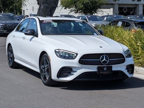Used 2022 Mercedes-Benz E 350 Sedan image 3