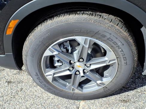 New 2025 Chevrolet Blazer LT image 9