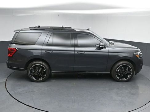 Used 2023 Ford Expedition Limited image 53