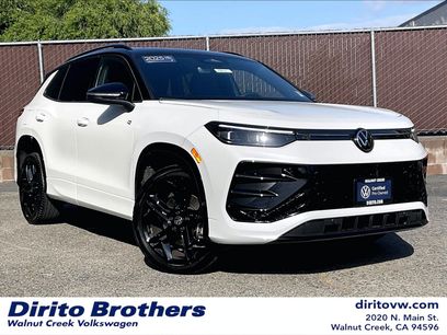 Certified 2025 Volkswagen Tiguan SE R-Line