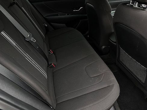 Certified 2021 Hyundai Elantra SEL w/ Convenience + Premium Package FWD image 23
