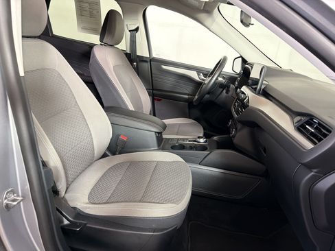 Used 2021 Ford Escape SE w/ SE Sport Appearance Package AWD/4WD image 25