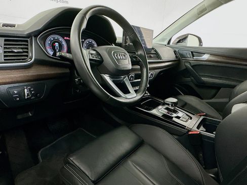 Used 2024 Audi Q5 2.0T Premium Plus w/ Premium Plus Package AWD/4WD image 7