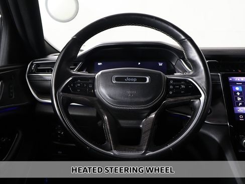 Used 2022 Jeep Grand Cherokee Overland w/ Luxury Tech Group IV image 12