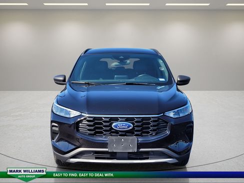 Used 2025 Ford Escape ST-Line FWD image 9