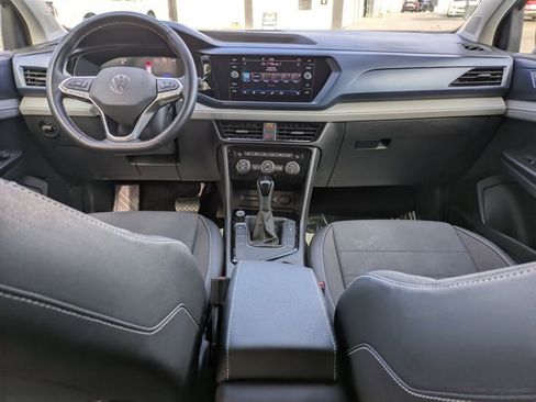 Used 2024 Volkswagen Taos SE image 19
