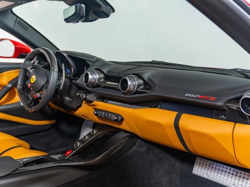 Certified 2023 Ferrari 812 GTS RWD image 40