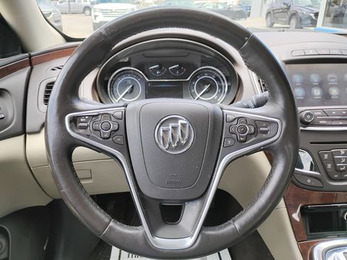 Used 2017 Buick Regal Premium FWD image 8