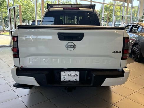 New 2026 Nissan Frontier SV w/ Tow Package AWD/4WD image 6
