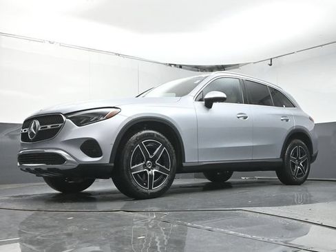 Used 2026 Mercedes-Benz GLC 300 image 36