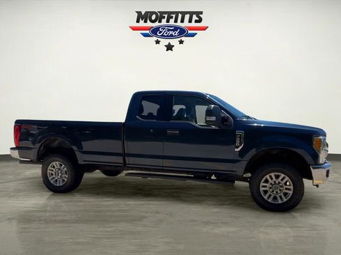 Used 2017 Ford F250 XLT w/ XLT Value Package AWD/4WD image 6