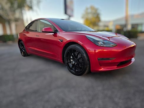 Used 2022 Tesla Model 3 Long Range AWD/4WD image 8