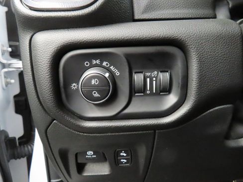 Used 2023 RAM 1500 Sport w/ G/T Package image 41