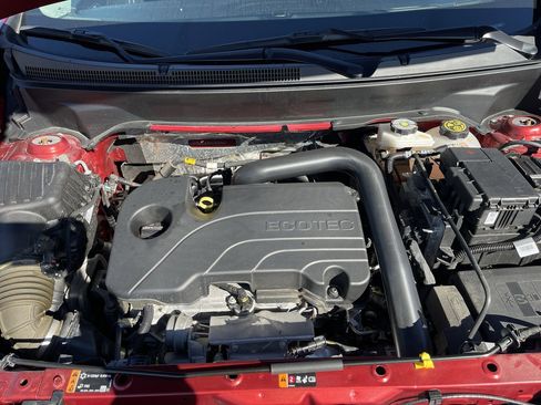 Used 2023 Chevrolet Equinox LT image 29