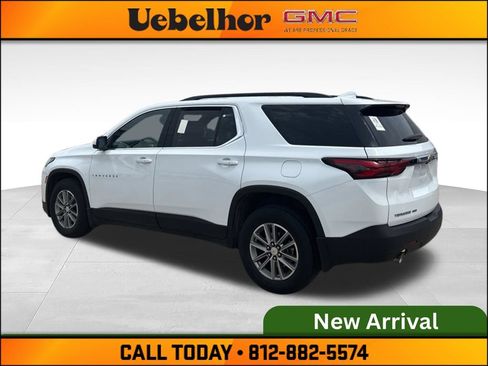 Used 2023 Chevrolet Traverse LT w/ LPO, Cargo Package AWD/4WD image 9
