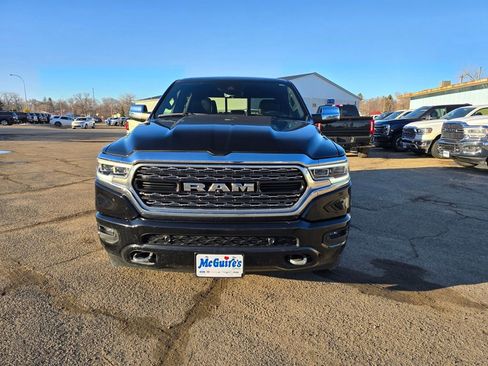 Used 2023 RAM 1500 Limited AWD/4WD image 3