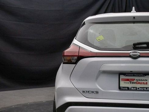 New 2025 Nissan Kicks Play S image 12