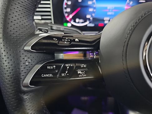 Certified 2025 Mercedes-Benz GLS 450 4MATIC image 20