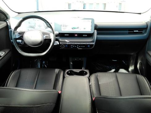 Used 2023 Hyundai Ioniq 5 SEL image 3