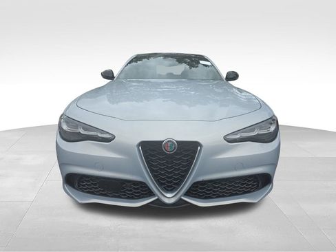 Used 2024 Alfa Romeo Giulia Ti w/ Performance Driving Package AWD/4WD image 7