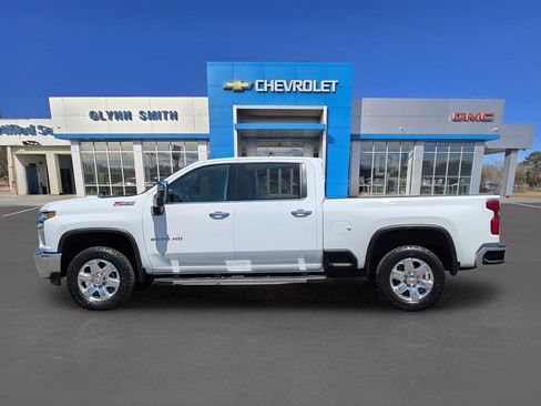 Used 2022 Chevrolet Silverado 2500 LTZ w/ LTZ Convenience Package AWD/4WD image 13