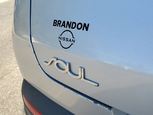 Used 2021 Kia Soul S image 9