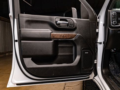 Used 2023 GMC Sierra 2500 Denali w/ Denali Ultimate Package image 29