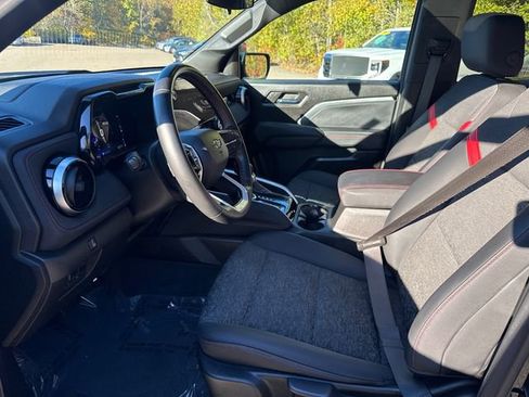 Used 2023 Chevrolet Colorado Z71 w/ Advanced Trailering Package image 41