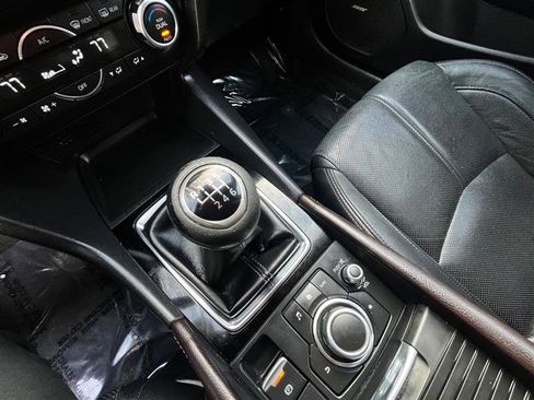 Used 2017 MAZDA MAZDA3 Grand Touring w/ Premium Equipment Package image 11